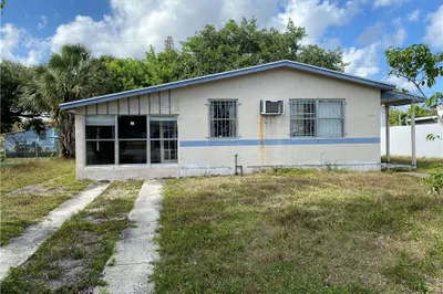 3351 NW 8th Pl 1