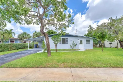 4351 NW 32nd St 1