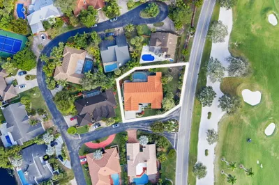1-web-or-mls-301-jacaranda-dr