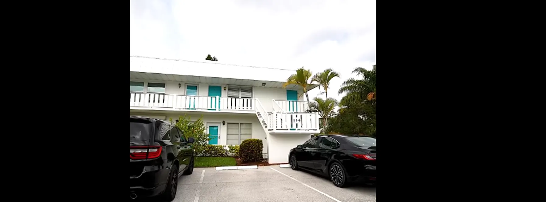 Updated 55+ End Unit Condo in Stuart – Minutes from the Beach!