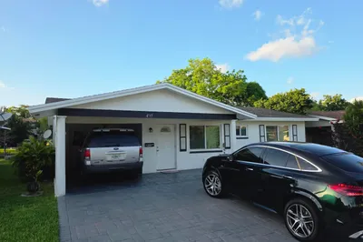 4717 NW 58th Street 1