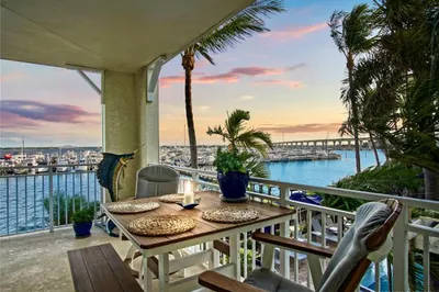 975 NW Flagler Avenue #205 1