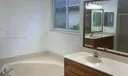 3922 Diamond Palladium Ter Photo