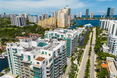 3131 NE 188th St #1-1212 1