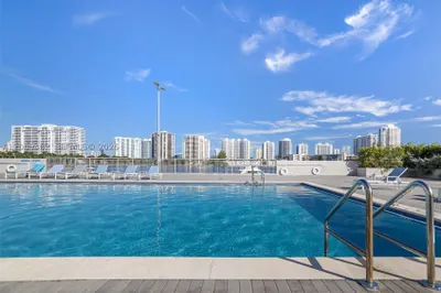 18071 Biscayne Blvd #802 1