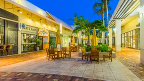 What is Palm Beach Gardens Known For: Pros, Lifestyle, Cost of Living & Real Estate Guide