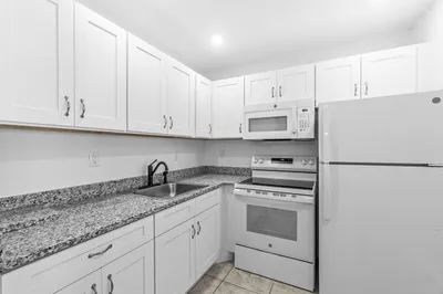 52 Kingswood C 1