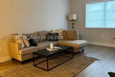 344 Meridian Ave #2D 1
