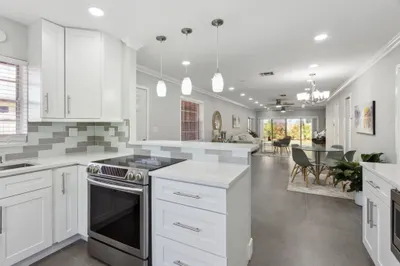 543 SE 28th Circle 1