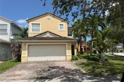 1481 SE 18th Ter 1