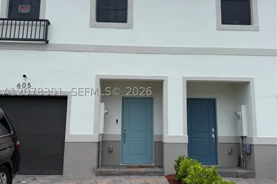 605 NW 6th Ter 1