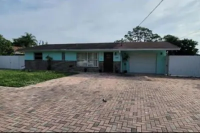 209 2nd Street 1