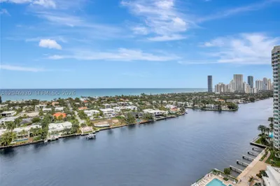 20515 E Country Club Dr #2147 1