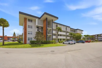 2991 NW 46TH Avenue #303 1