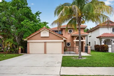 587 NW 38th Avenue 1