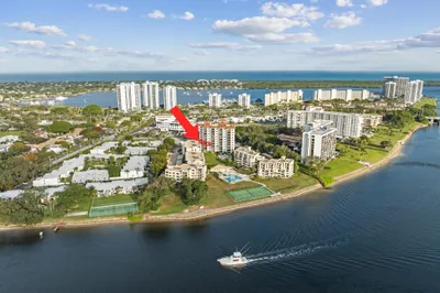 370 Golfview Road #404 1