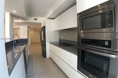 181 Crandon Blvd #102 1