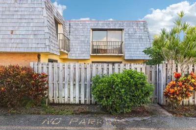 172 Lake Arbor Dr 1