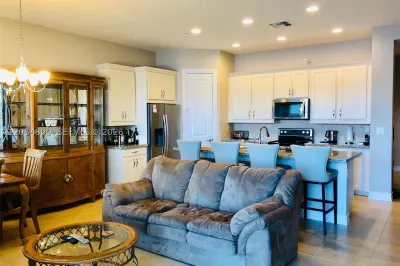 1409 SW 113th Ave 1