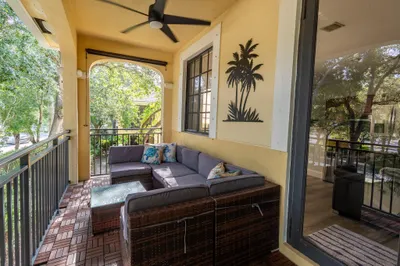 1639 PASSION VINE Circle #16-4 1
