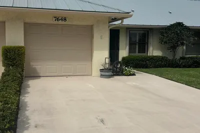7648 SE Sugar Sand Circle 1