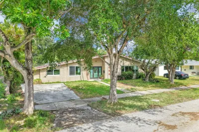 9359 Dominican Dr 1