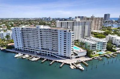 333 Sunset Drive #401 1