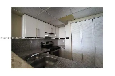 540 Brickell Key Dr #918 1