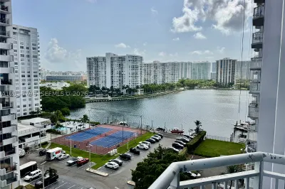 18051 Biscayne Blvd #1002 1