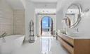 387 Ocean Blvd Photo