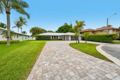 2610 Sun Cove Lane 1