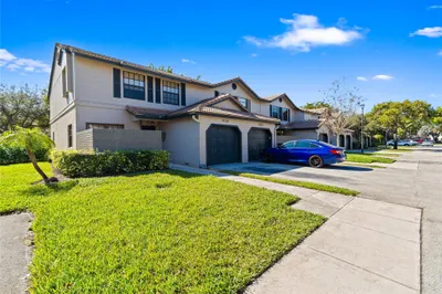 9129 N Vineyard Lake Drive #9129 1