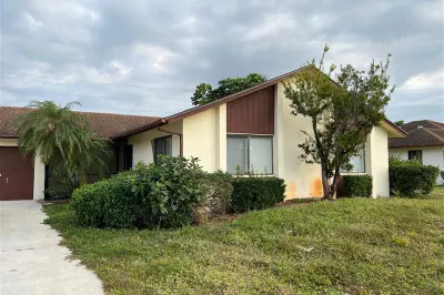 609 White Water Drive 1