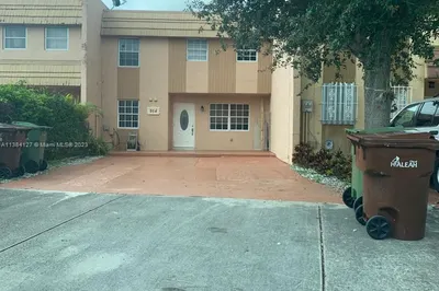 954 W 81st Rd 0 1