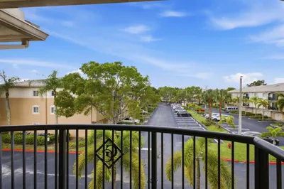 900 CRESTWOOD Court S #920 1
