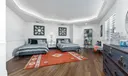 314 W Riverside Drive Photo