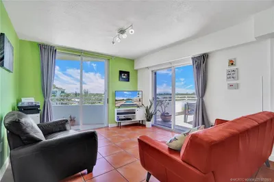 9156 Collins Avenue #406 1