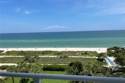 8911 Collins Ave #505 1