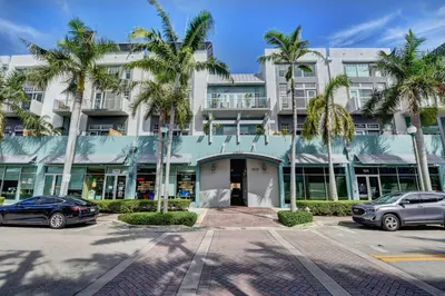185 NE 4TH Avenue #204 1