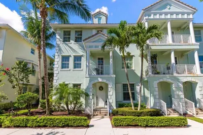 4321 Savannah Bay Place 1