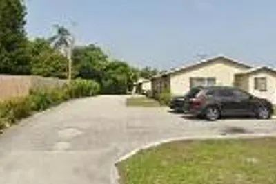 2891 Gulfstream Road 1