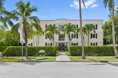 226 Brazilian Avenue #2 C 1