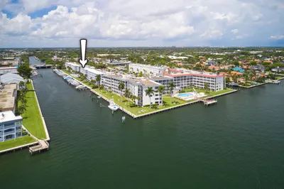 104 Paradise Harbour Boulevard #402 1