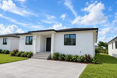 340 NW 11th St 1