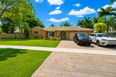 5040 SW 117th Way 1