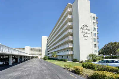 801 Lake Shore Drive #112 1