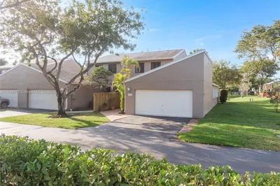 5132 S University Dr #5132 1