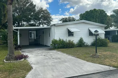 8261 E Club Road 1