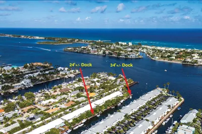 Remodeled Towhouse w/Two Deeded Docks