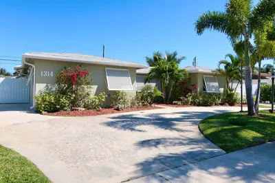 1314 Barrington Drive 1